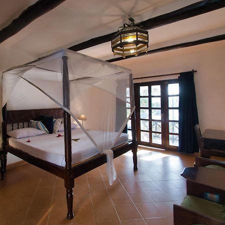 Barracuda Inn Resort ワタム エクステリア 写真