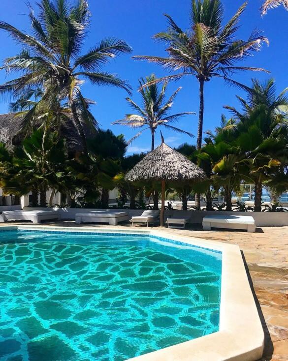 Barracuda Inn Resort ワタム エクステリア 写真